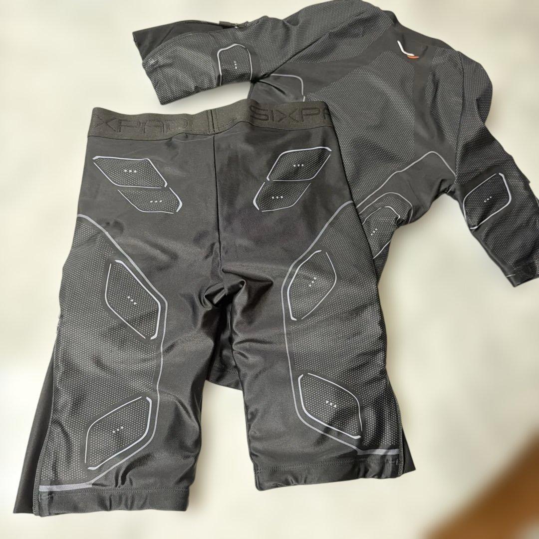 SIXPAD パワースーツ 正規品保証書つき