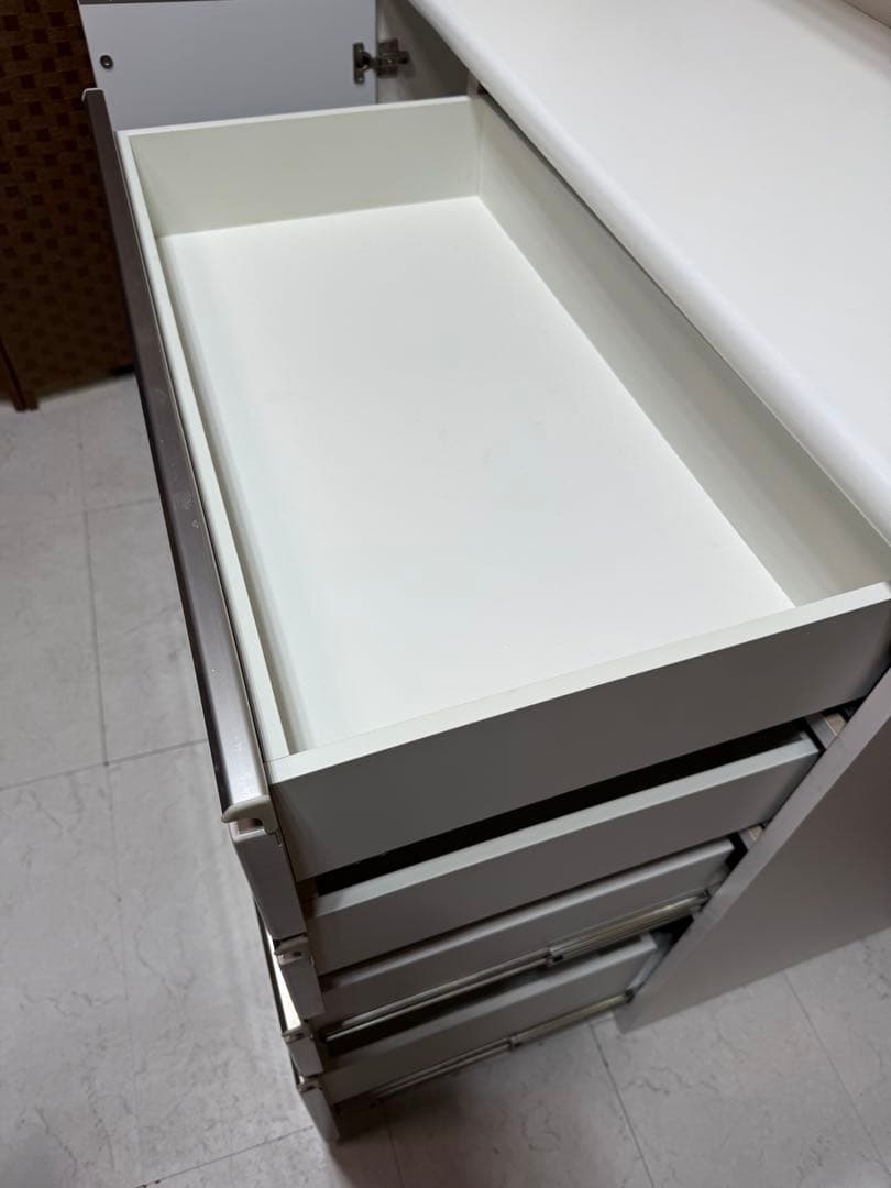 訳あり！ニトリ　キッチンボード120KB WH