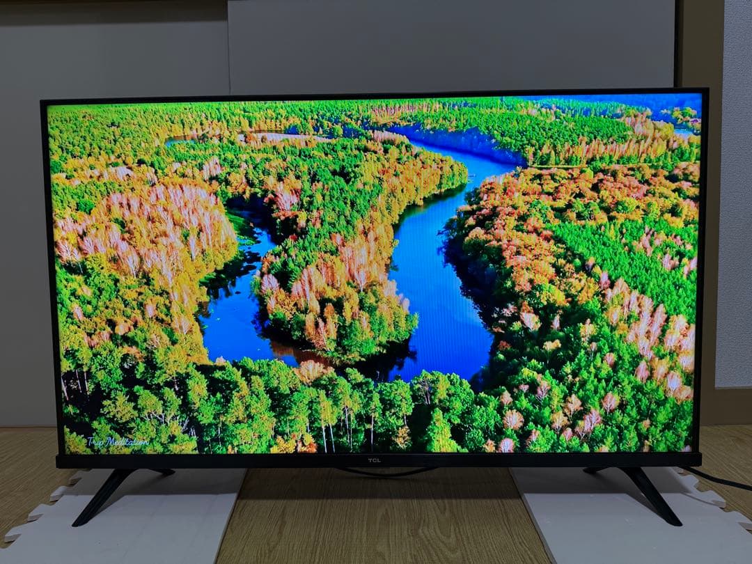 美品TCL 40S5200B 2022年製　⭕️ 地上 BS/CS、スマートテレビ