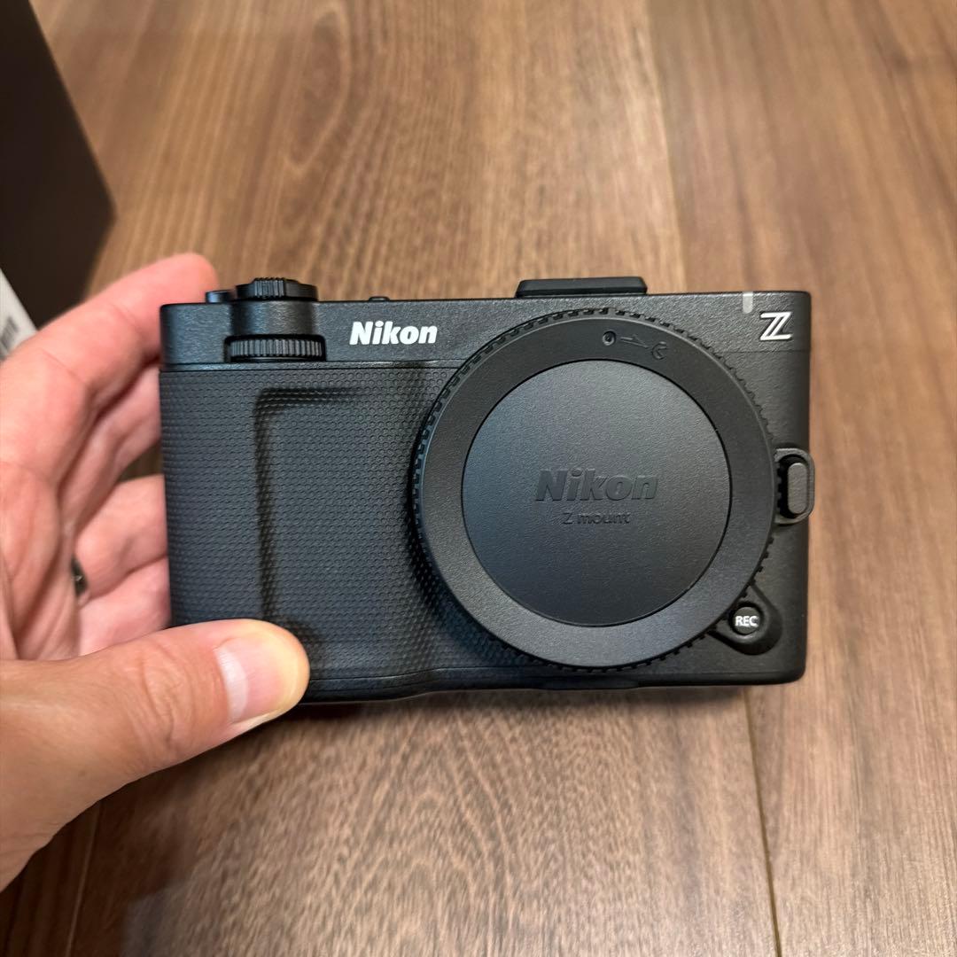 Nikon ZR ほぼ新品