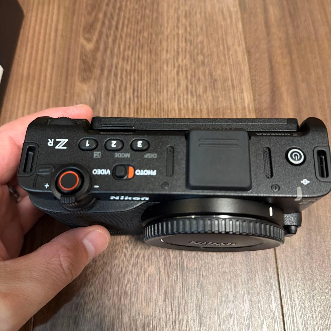 Nikon ZR ほぼ新品