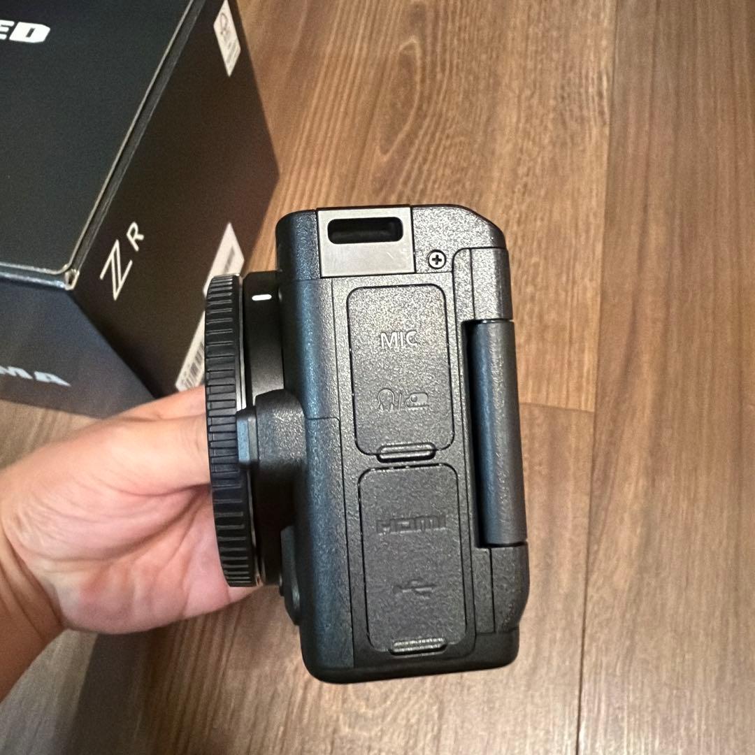 Nikon ZR ほぼ新品