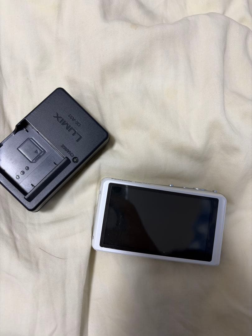 LUMIX DMC-FX77ホワイト バッテリーチャージャー付き