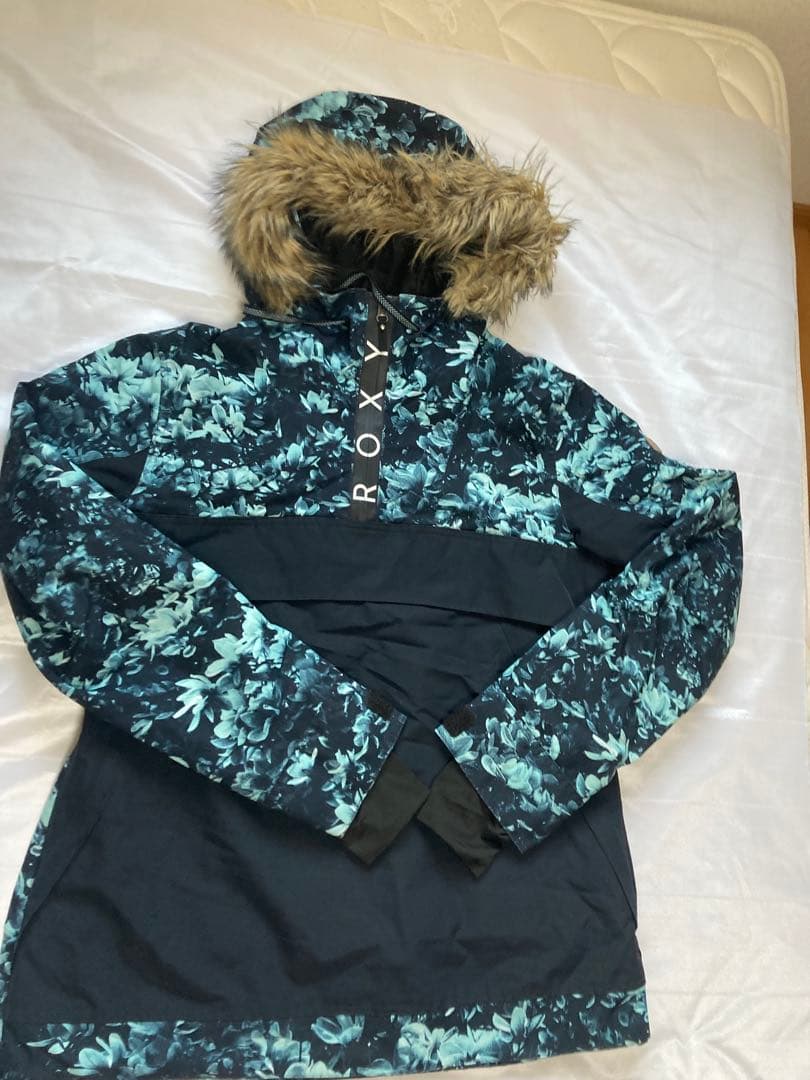 ROXY スノーボードウェア 花柄 フード付き