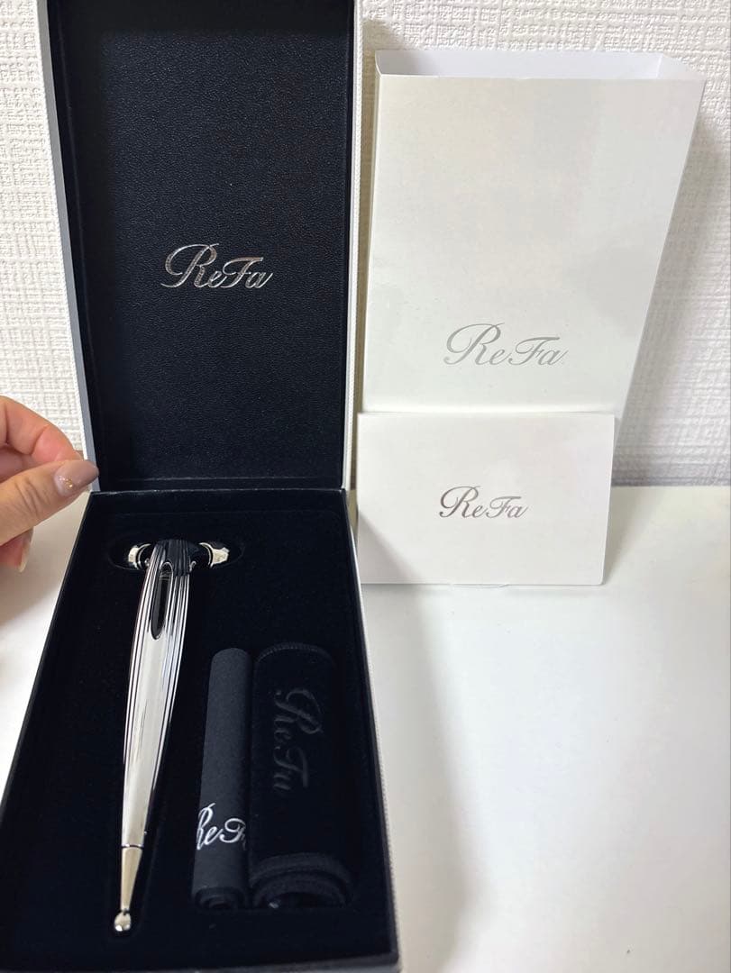 【ReFa 】美顔ローラー シルバー 正規品 ケース付き フェイスケア 新品