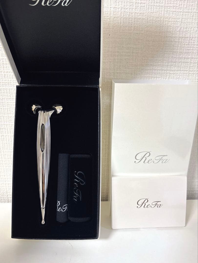 【ReFa 】美顔ローラー シルバー 正規品 ケース付き フェイスケア 新品