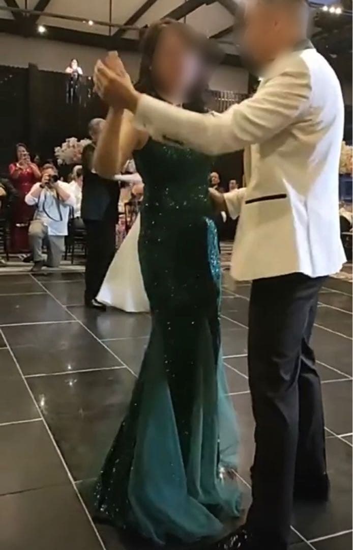 ダンスパーティーや演奏会に✨ロングカラードレス　発表会、カラオケ、舞台に！