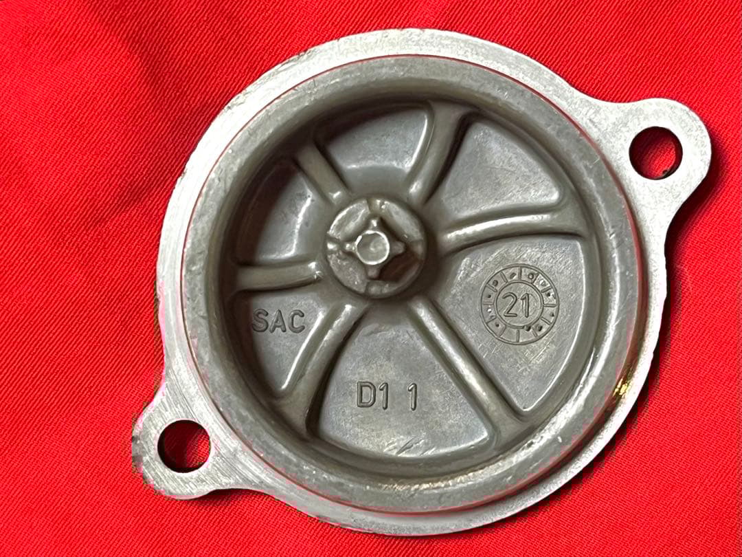 GB350 GB350S GB350C 中古 オイルフィルターカバー 送料無料