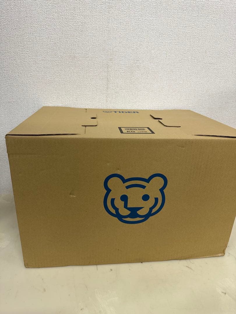秋様　新品未開封！　JPV-C180 TIGER 圧力IHジャー炊飯器　1升