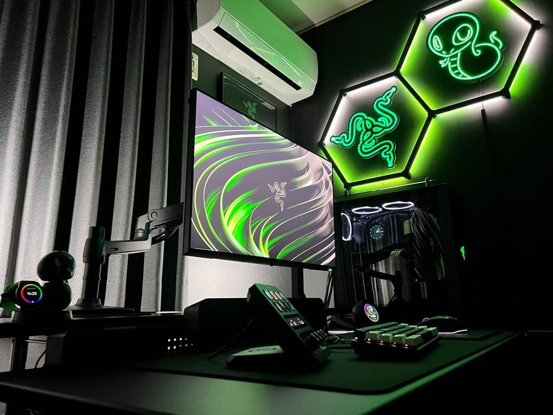 Razer ロゴ　LEDライト