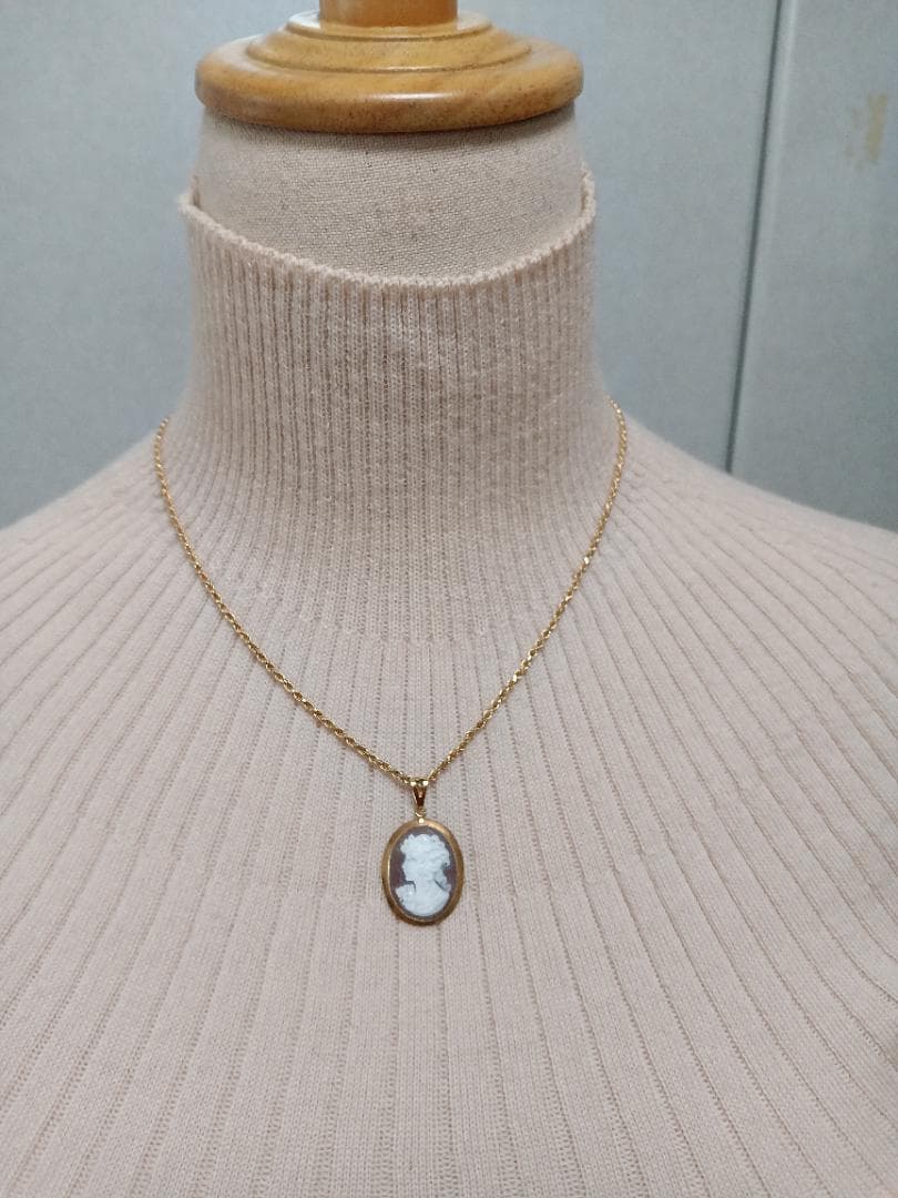 【750刻印枠付き】カメオペンダントトップ