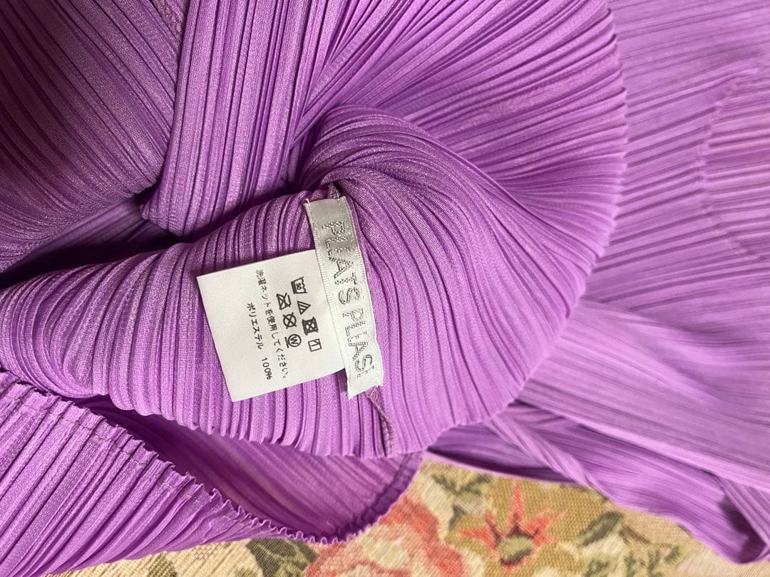 プリーツプリーズイッセイミヤケ トップス　ピンクパープル