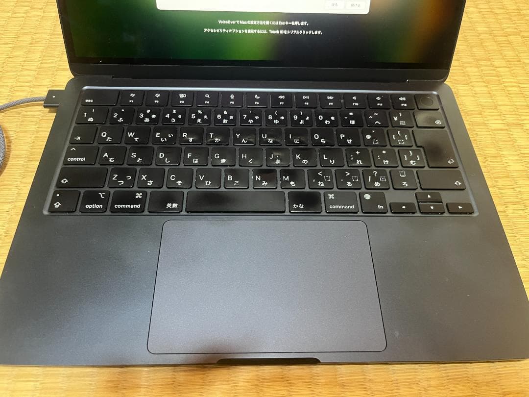 MacBook Air 2022 M2 8GB/512GB MOFTスタンド付