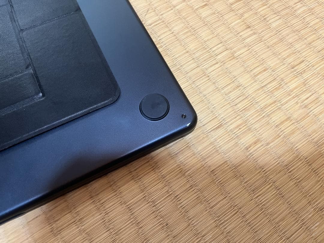 MacBook Air 2022 M2 8GB/512GB MOFTスタンド付