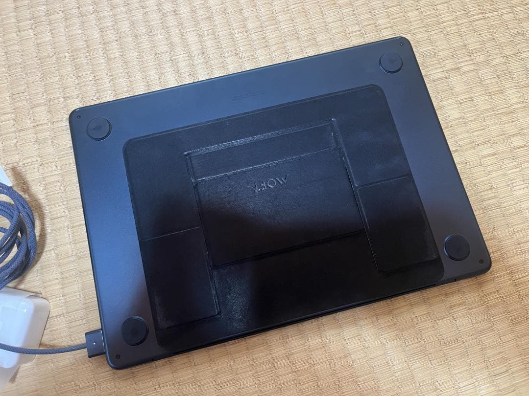 MacBook Air 2022 M2 8GB/512GB MOFTスタンド付