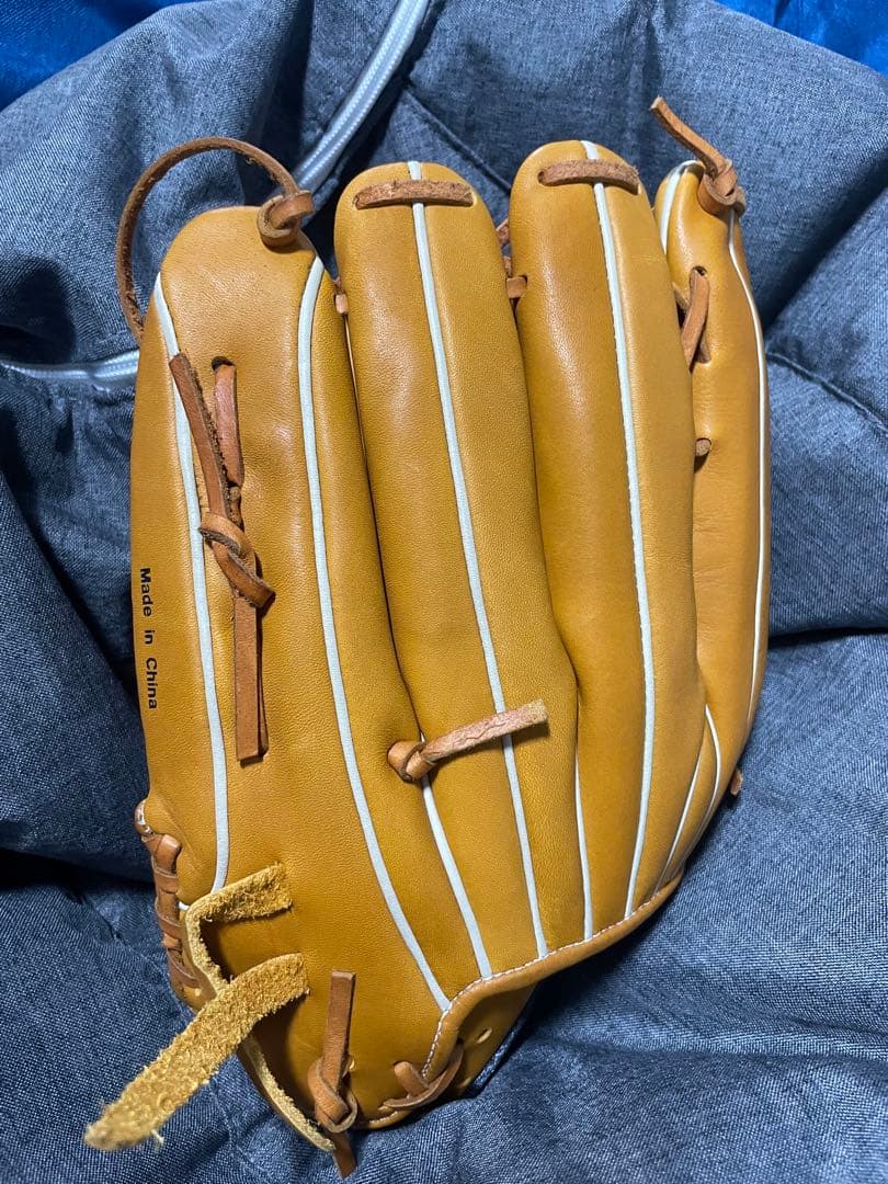 Mizuno ソフトフォーム構造 グローブ イエロー