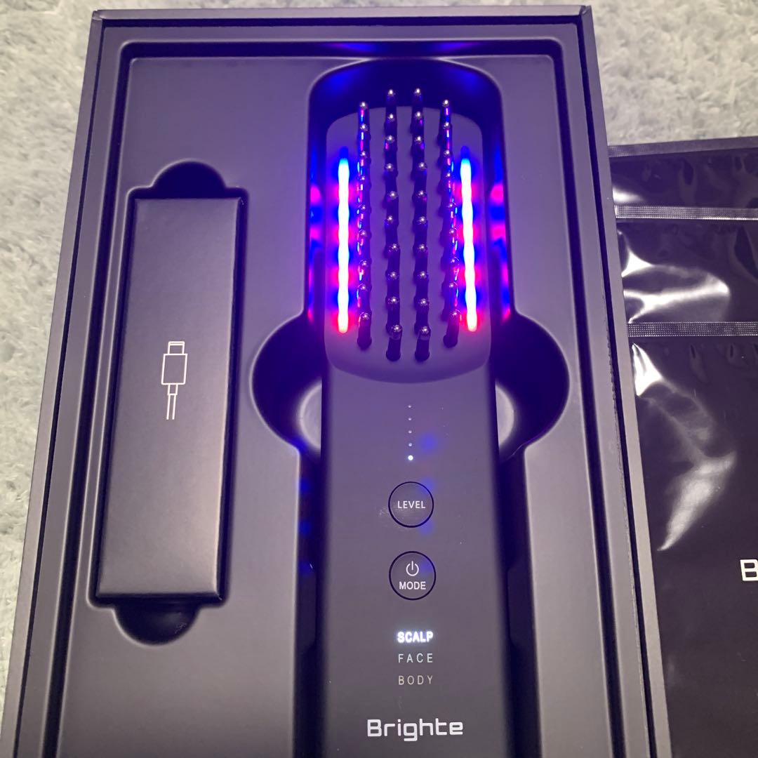 ブライトエレキブラシ プラス　シートマスク3枚、化粧水セット