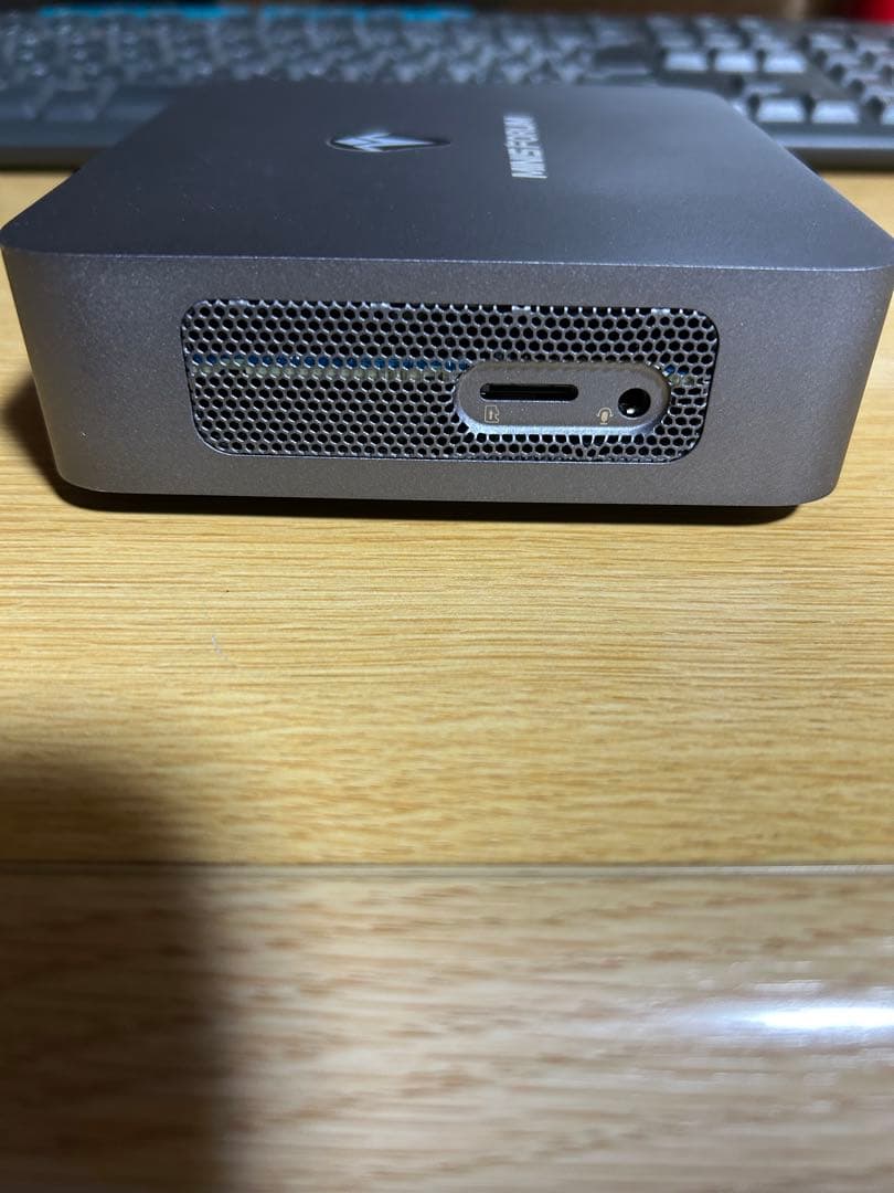 MINISFORUM UN305 Core i3-N305搭載　ミニPC