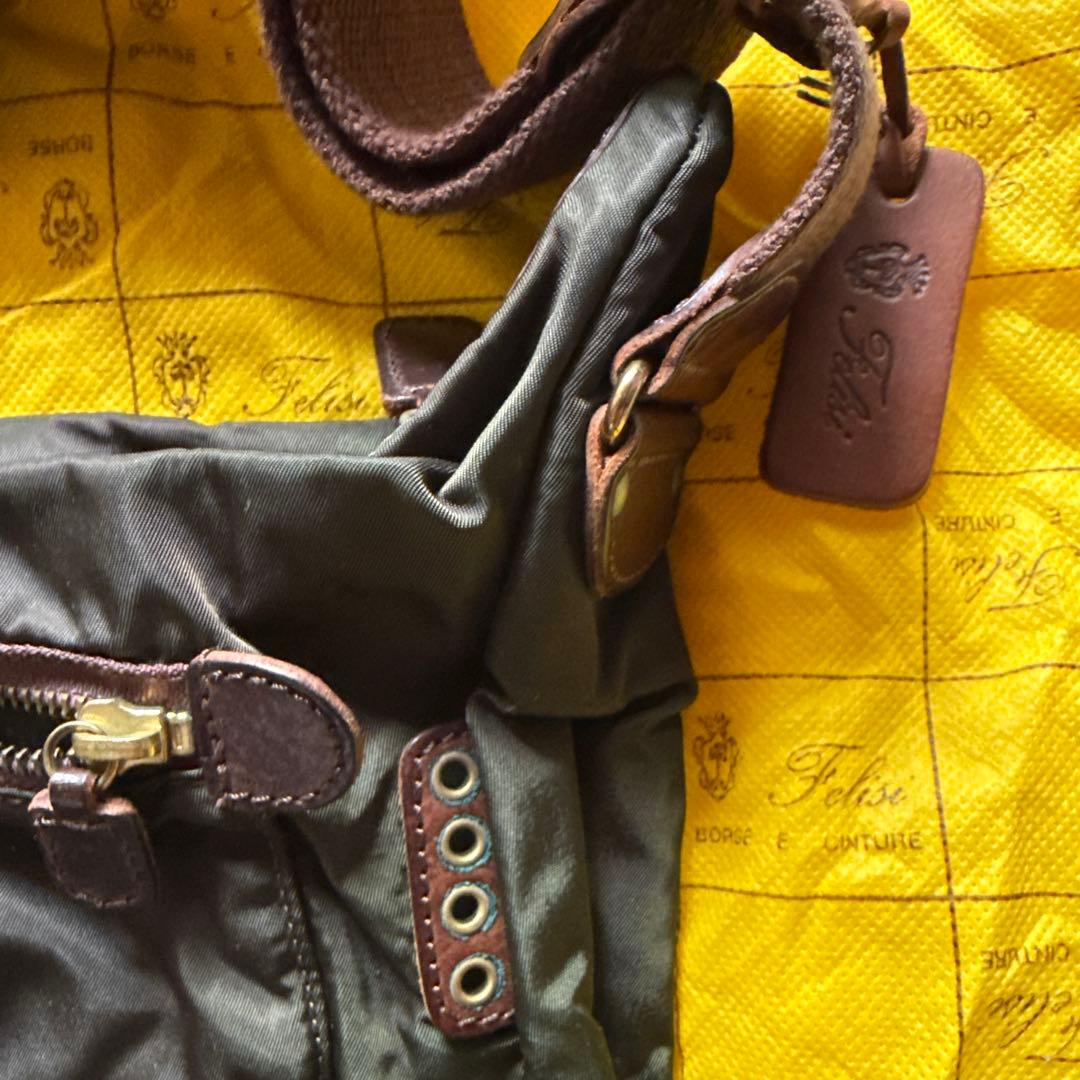 フェリージ ショルダーバッグ グリーンカラー