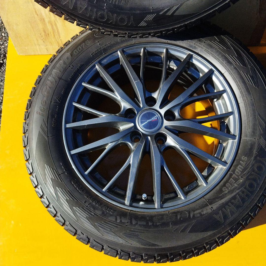 じん　ヨコハマ スタッドレスタイヤ 225/65R17 アルミホイール①