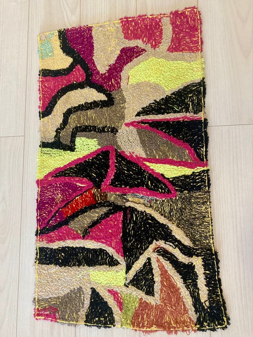 モロッコラグ　ボシャルウィット　zindekh ピンク