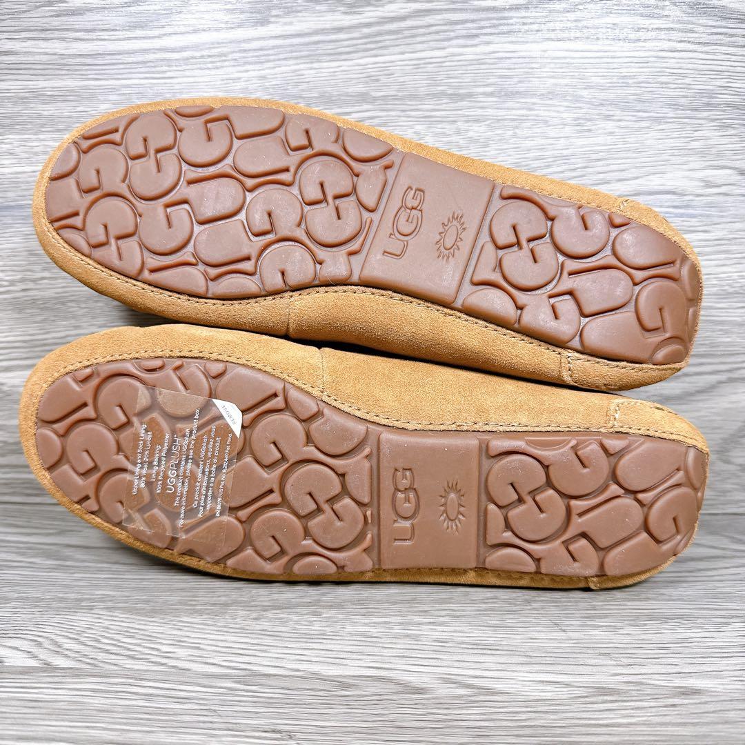 未使用級✨　アグ　ダコタ　モカシン　デッキシューズ　ムートンブーツ　箱付き