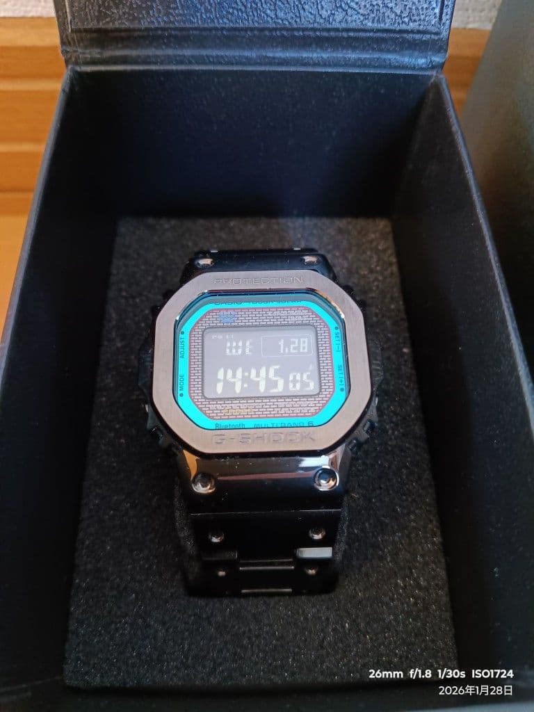 僕*ん様 G-SHOCK GMW-B5000BPC-1 ブラックメタリックUSE