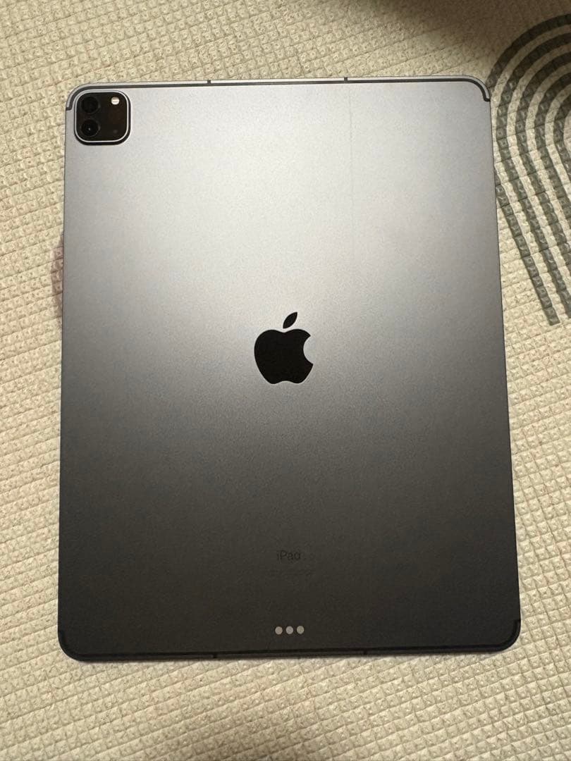 iPad Pro (12.9インチ) 第5世代 128GB キーボードセット