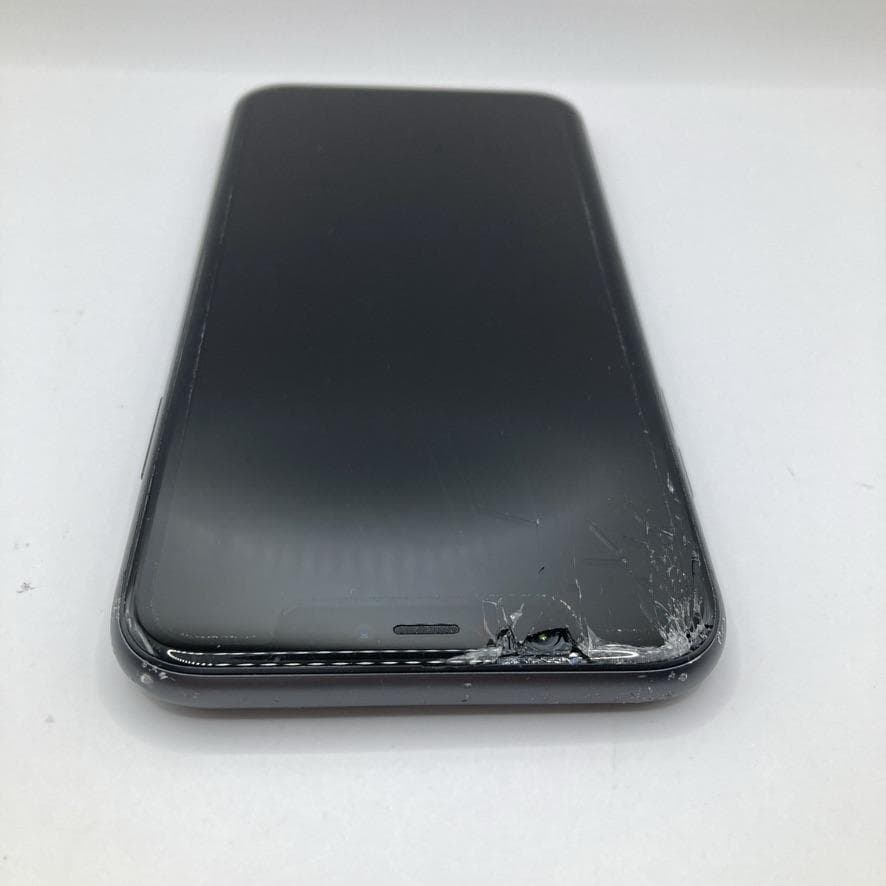 iPhone 11 64GB ブラック MWLT2J/A