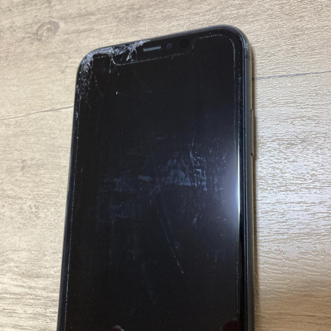 iPhone 11 64GB ブラック MWLT2J/A