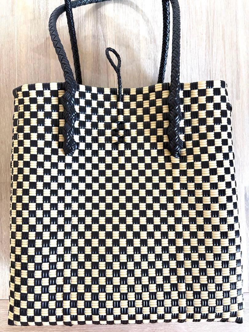 新品未使用★MEKEARISA★メケアリサGUMMY BAG・M ・Beans