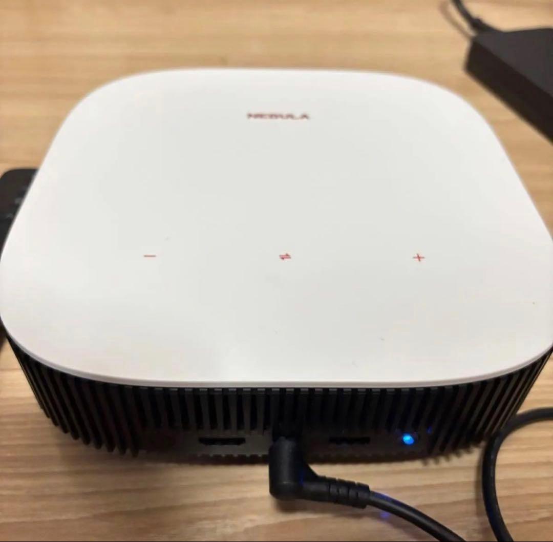 お*)様 Anker Nebula solar プロジェクター 動作確認済 一部