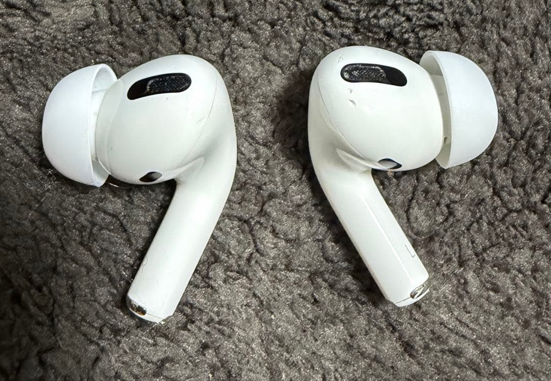 【完全動作品】第1世代　AirPods Pro 本体＋充電ケース 外箱付