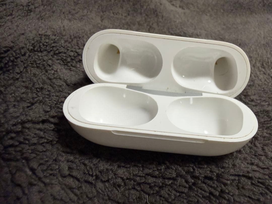 【完全動作品】第1世代　AirPods Pro 本体＋充電ケース 外箱付