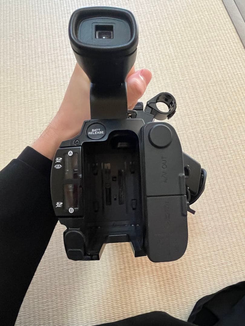 値下げ可能/SONY HXR-NX100 業務用ビデオカメラ 本体