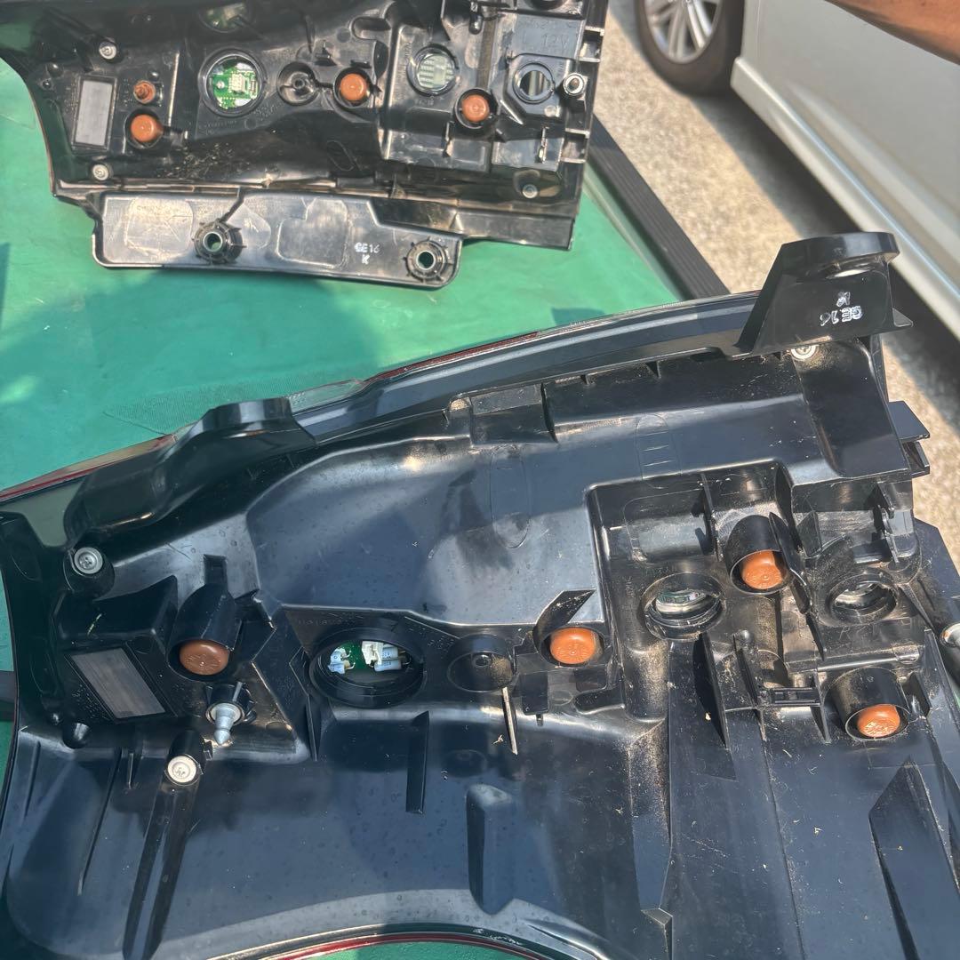 TOYOTA LAND CRUISER ランクル　テールランプ クリアテールなし