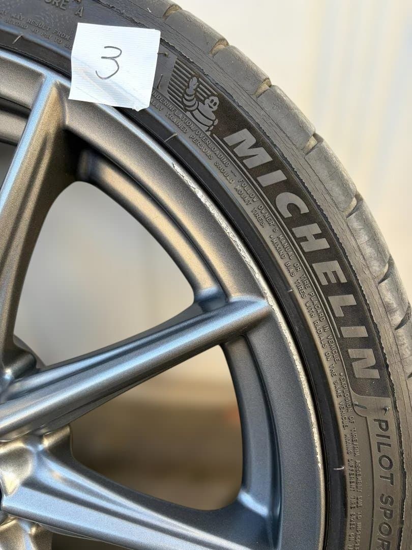 ZD8 純正 18インチx7.5J ホイール&タイヤ（215/40R18）