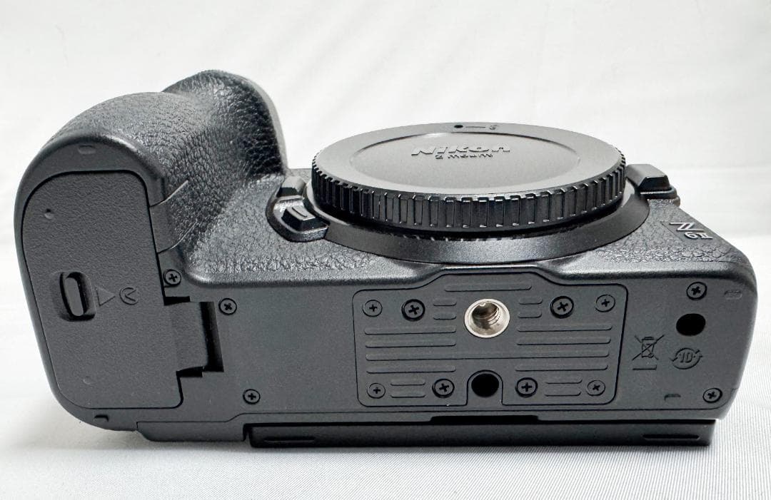 【値下げ】Nikon Z6ii ミラーレスカメラ 一眼 ボディ 中古 美品