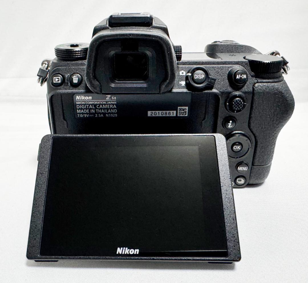【値下げ】Nikon Z6ii ミラーレスカメラ 一眼 ボディ 中古 美品