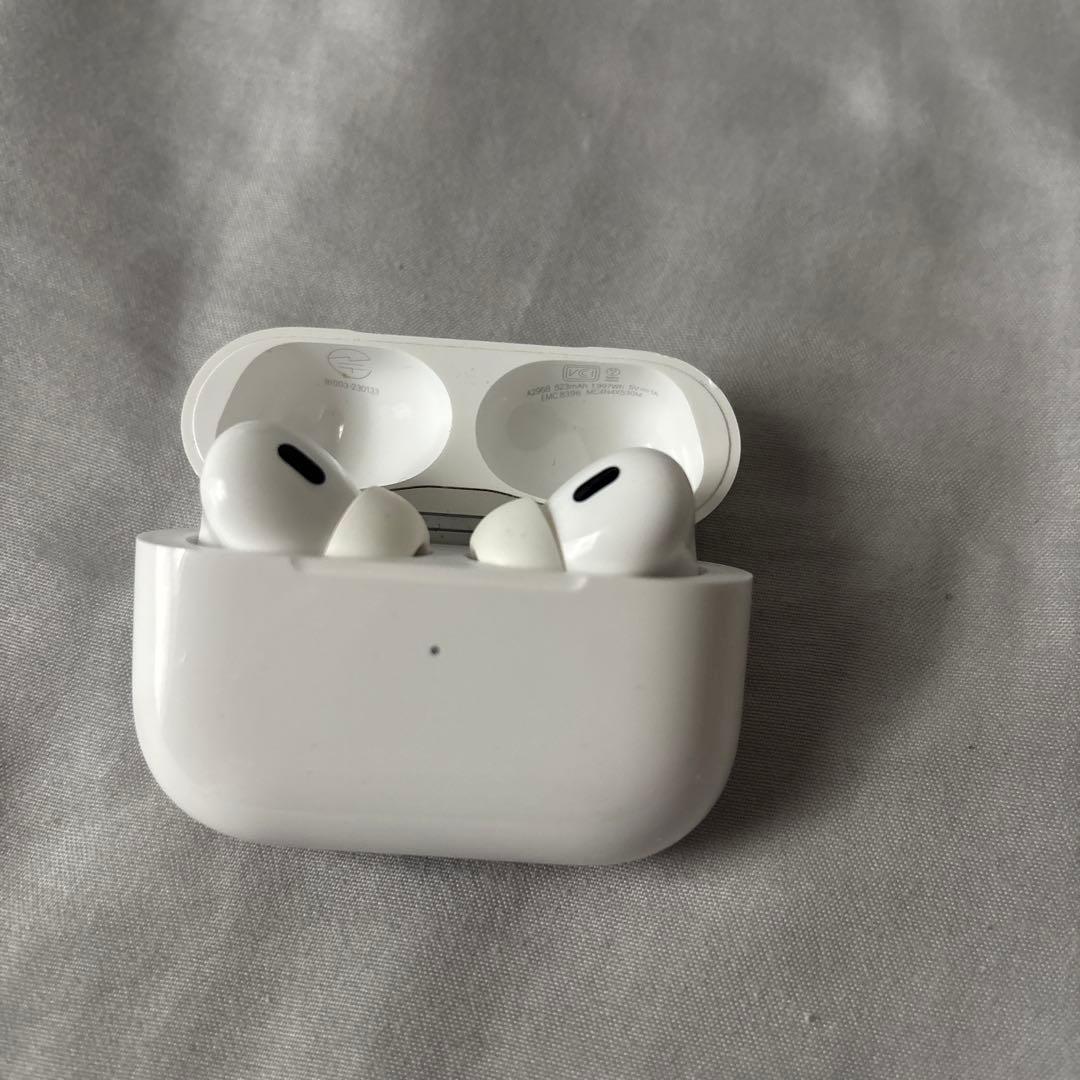 （なは）AirPods Pro2本体 ホワイト