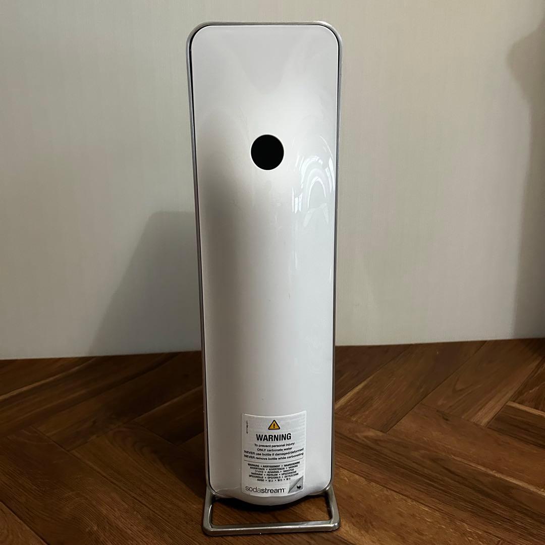 【中古美品】ソーダストリーム　ソースパワー　白　※本体＋電源アダプターのみ※