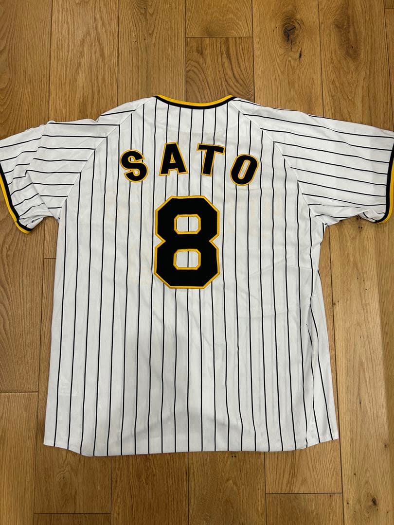 阪神タイガースユニフォーム 佐藤輝明 Lサイズ