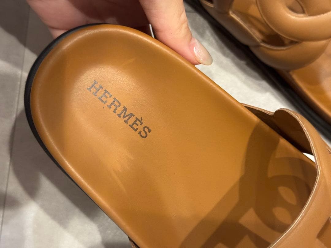 HERMES サンダル エクストラ キャメル