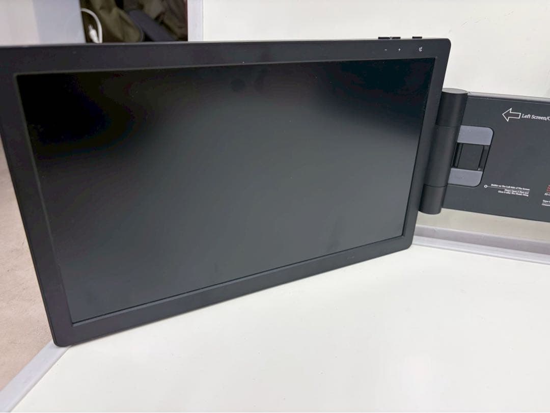 ノートPC用ドッキング型デュアルモニター PROMETHEUS DUAL