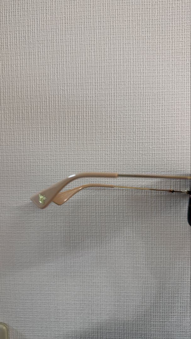 GUCCIサングラス