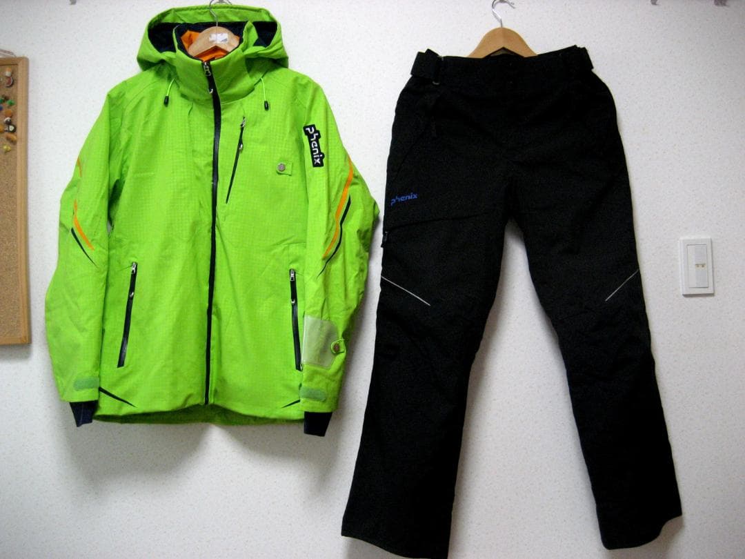 お値下げ依頼対応　美品 フェニックス 高機能ウェアー上下Mサイズ セット