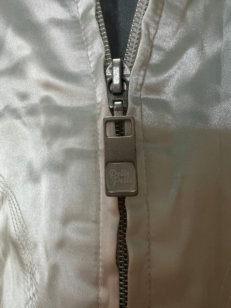 【希少】PELLE PELLE ペレペレ サテン スタジャン 1978 白