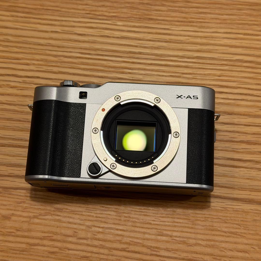 Fujifilm X-A5 レンズキット ミラーレス一眼