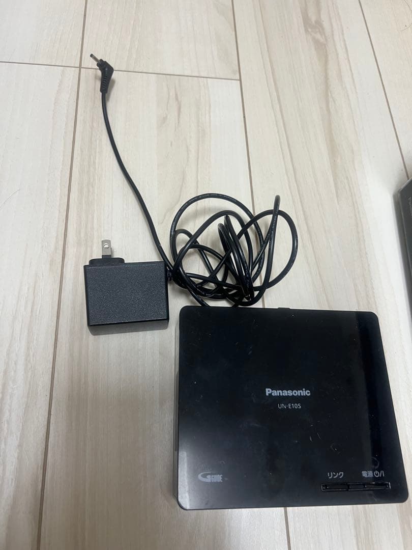 Panasonic UN-10CN10Dとチューナー UN-E10Sセット