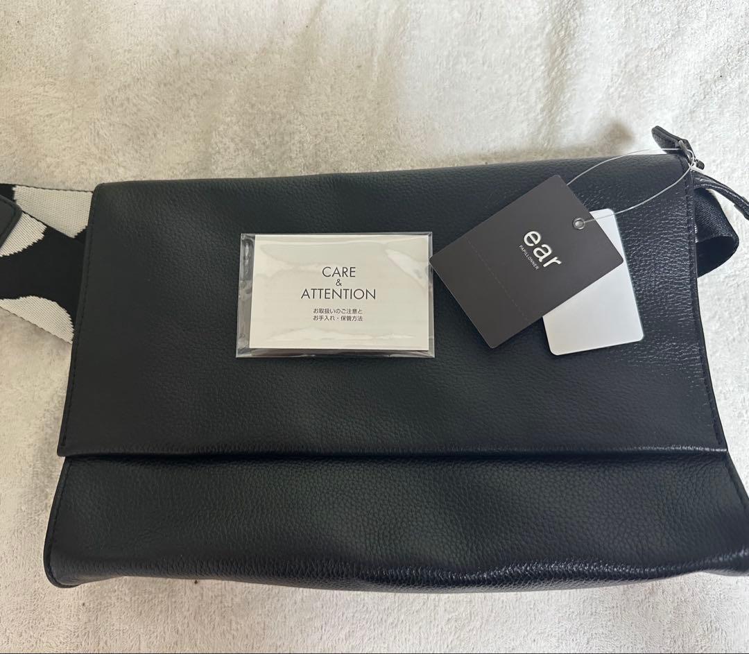 本革470g ワイドテープショルダーボディバッグ ear PAPILLONNER